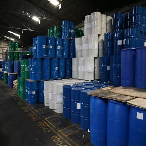 Últimas notícias da empresa sobre Inovações na produção de parafina clorada 52 (CP 52) melhoram o desempenho e a sustentabilidade para indústrias globais
