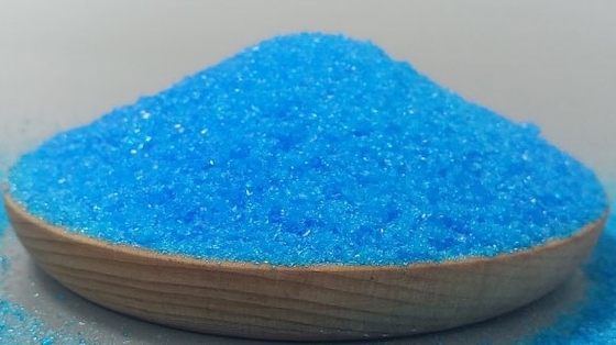 Bom preço. CAS 7758-98-7 Sulfato de Cobre Sólido Cristalino Azul Anidrido E Sulfato de Cobre Pentahidrato on-line