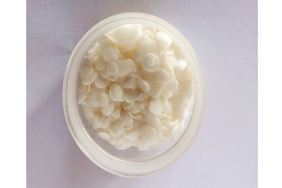 Bom preço. CAS 67762-27-0 Cetearil álcool 30:70 50:50 C16-18 álcool cetil estearil álcool 30/70 50/50 cetostearil álcool on-line